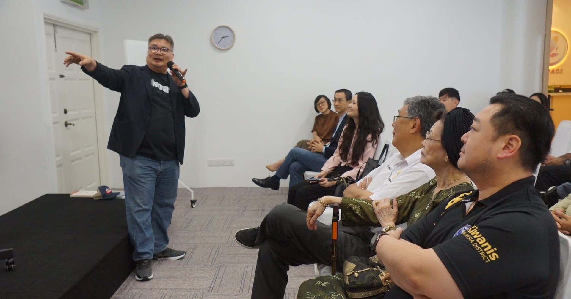 Kiwanis Networking with Marketing Guru Long Yun Siang