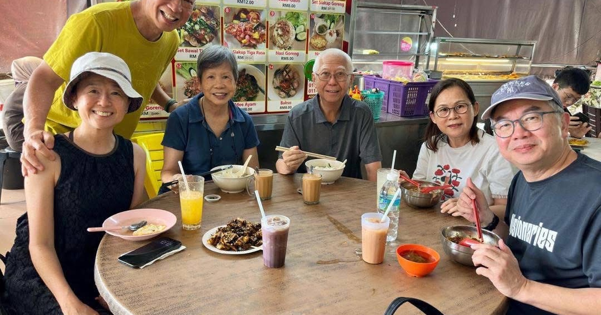 KCV Collaborated with BFBW to Donate Books to Rumah Superkids